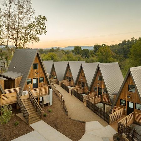 Wrong Way River Lodge & Cabins Asheville Exterior photo